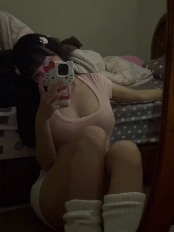 ChiLiu🌟 Chinese Escort Geylang 🔥 19 YO – Best GFE – Raw -Speak English x Chinese – Singapore Escort in GeyLang