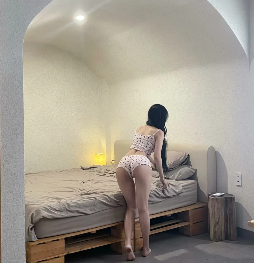 Shiko Japanese Singapore Escort in Orchard